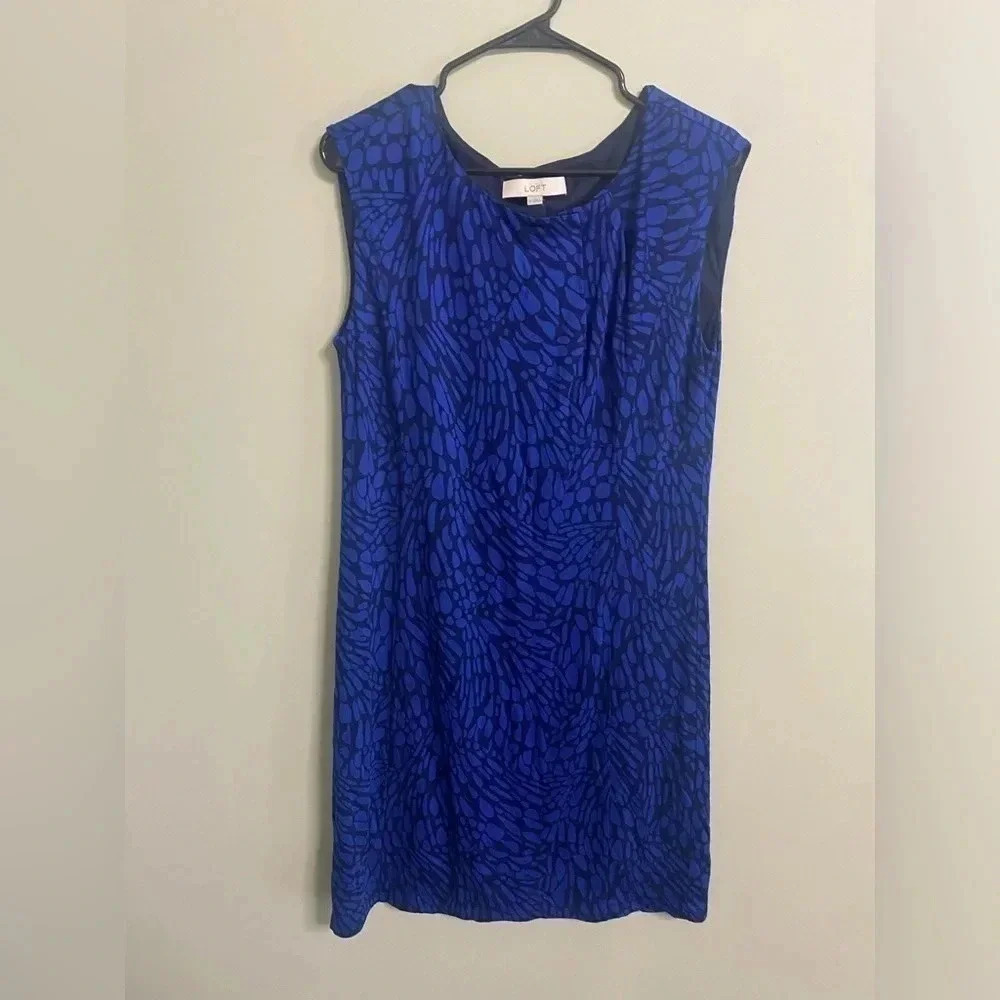 Ann Taylor LOFT Dress Size Medium Blue Black Printed Sleeveless Sheath New NWT